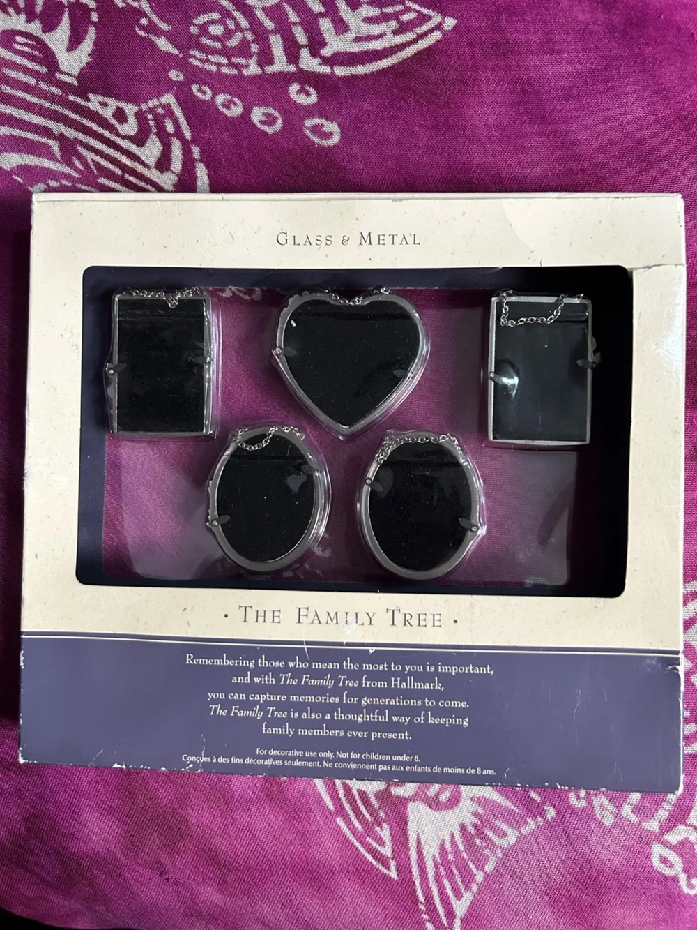 Vintage Hallmark The Family Tree Photo Holders Sets and display base lot.